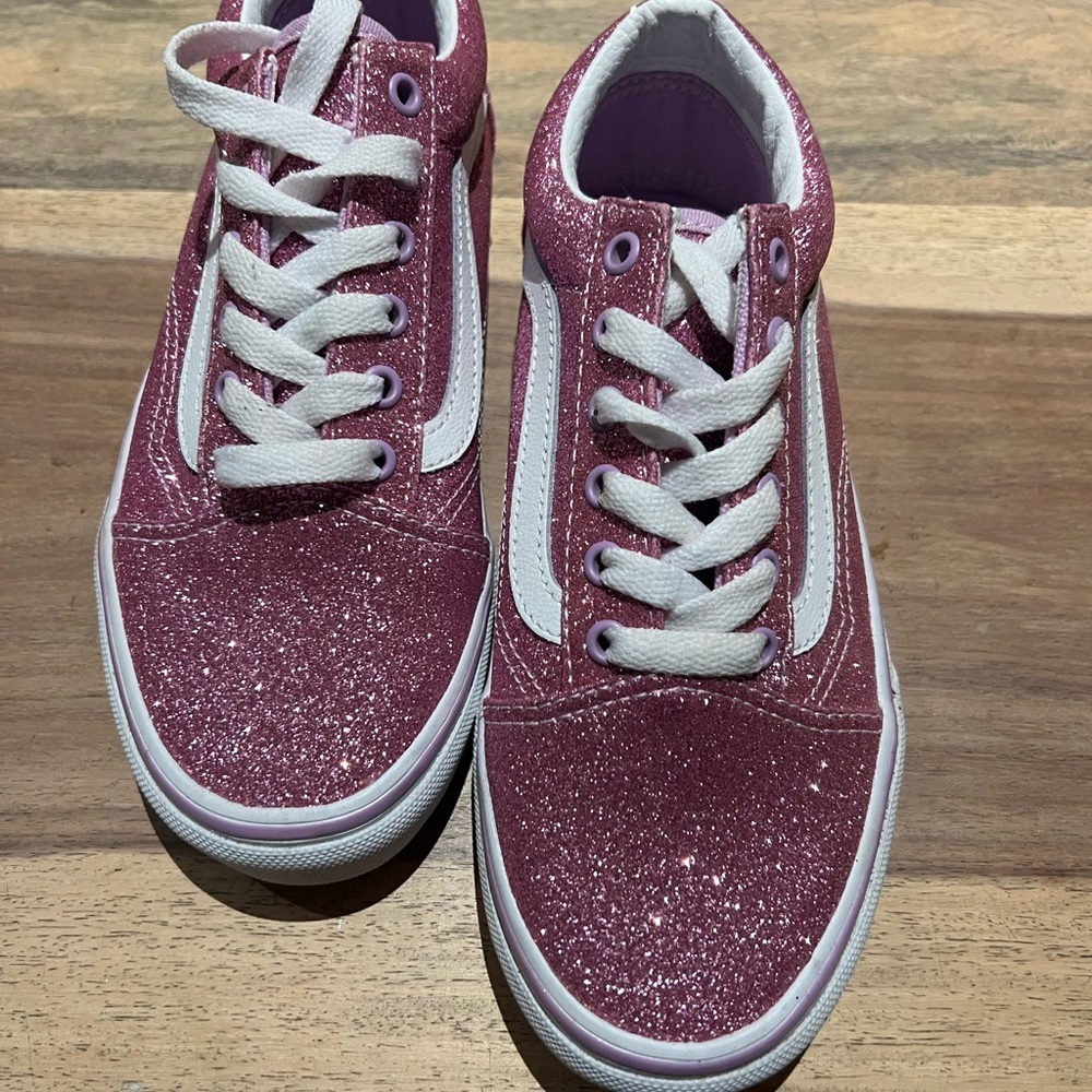 Kids Vans Glittery Pink NWOT size 3 old Skool